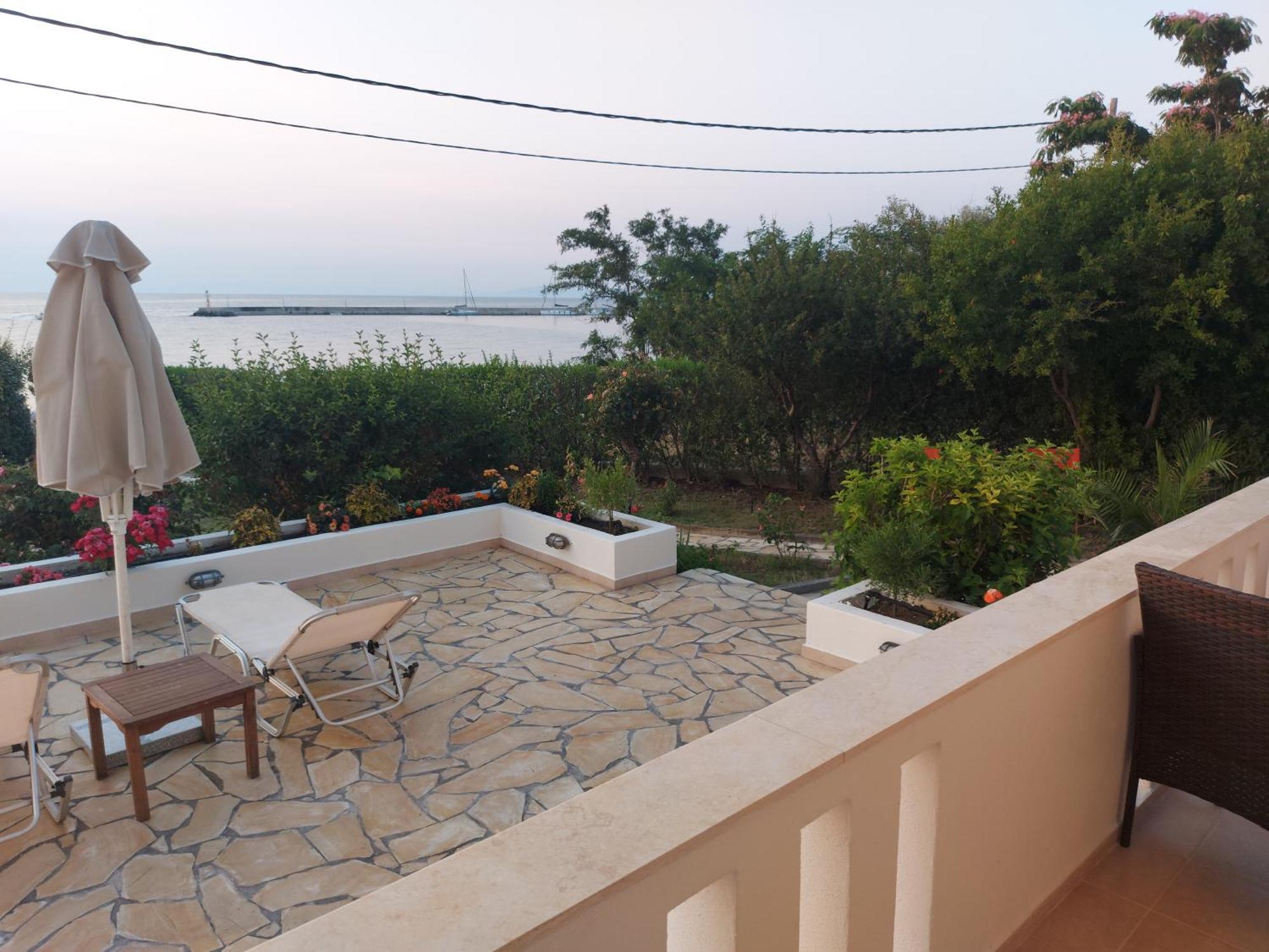 Aktaion Apartments ซาโมทราคี ภายนอก รูปภาพ