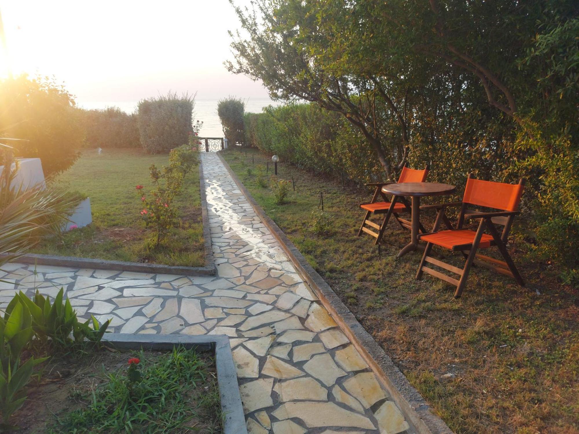 Aktaion Apartments ซาโมทราคี ภายนอก รูปภาพ